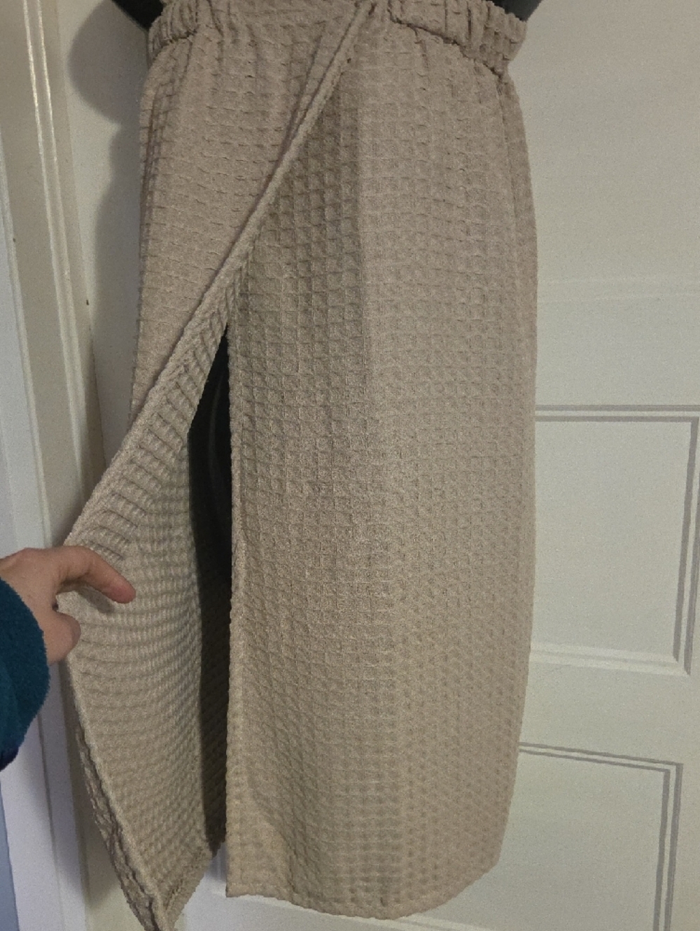 Beige Textured Waffle Knit Women's After Bath Robe - Picture 3 of 9
